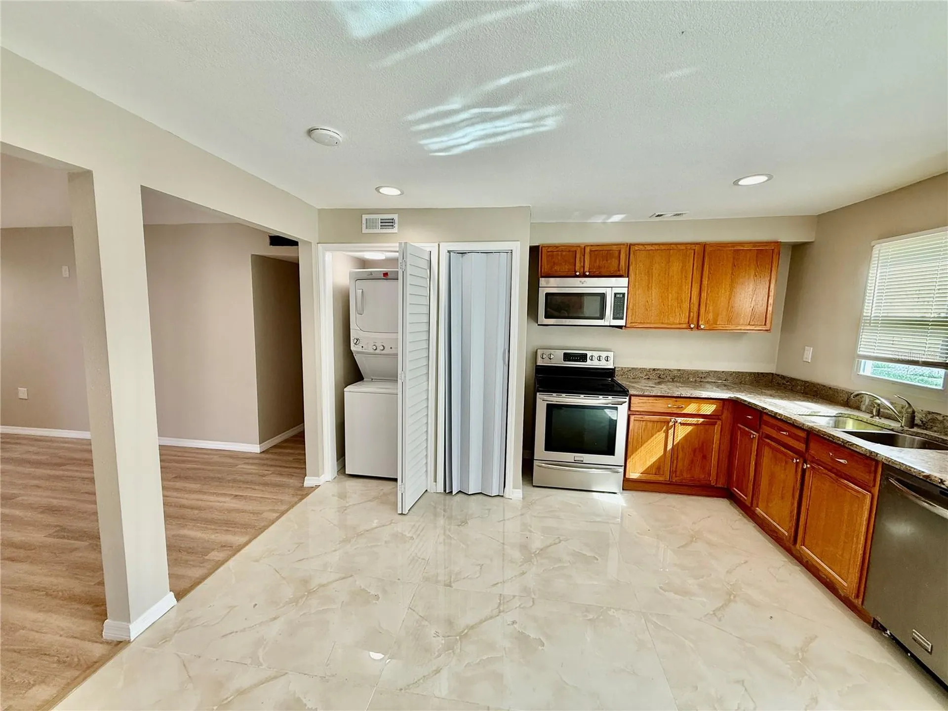 2769 L B Mcleod Road Orlando FL 32805