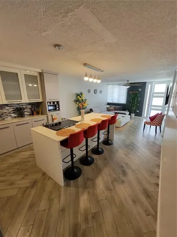 7 Trintarias St., Jardines De Dorado Dev. Dorado PR 00646
