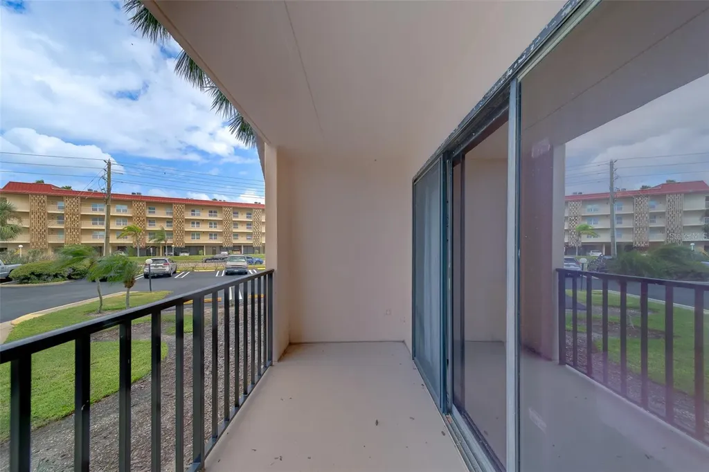 51 Island Way Clearwater Beach FL 33767
