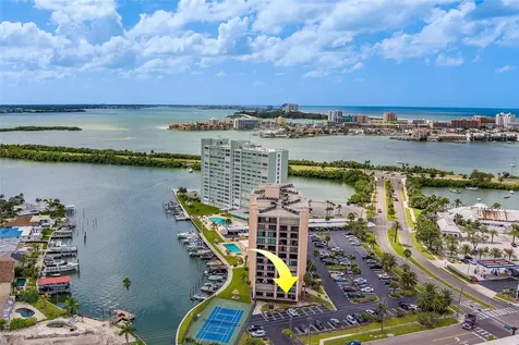 51 Island Way Clearwater Beach FL 33767