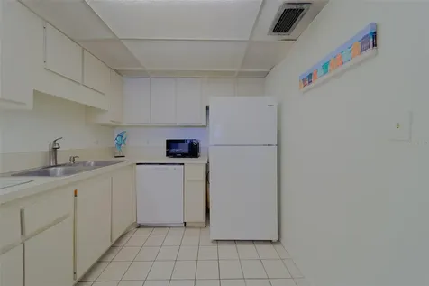 51 Island Way Clearwater Beach FL 33767