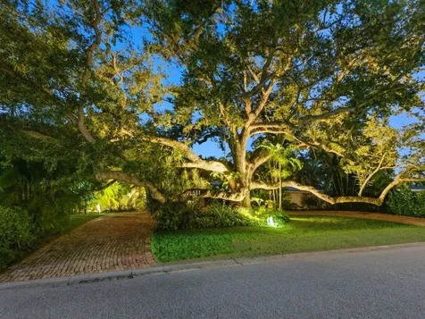 2511 Goldenrod Street Sarasota FL 34239