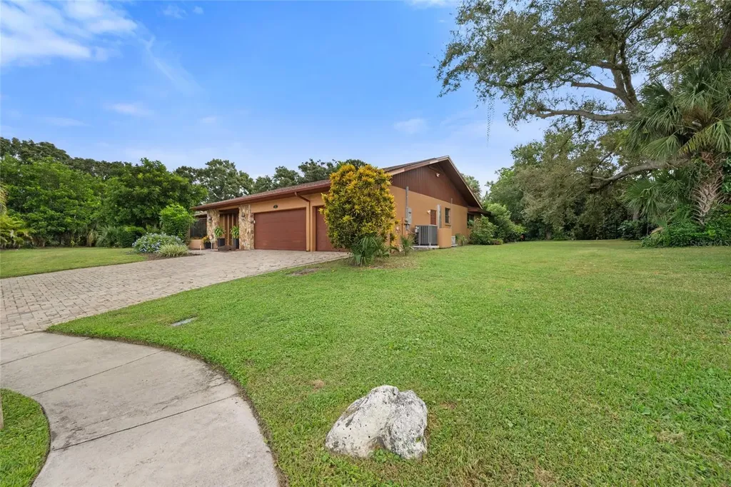 2674 Concorde Court Clearwater FL 33761