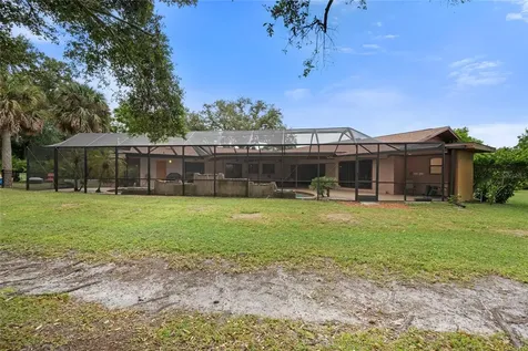 2674 Concorde Court Clearwater FL 33761