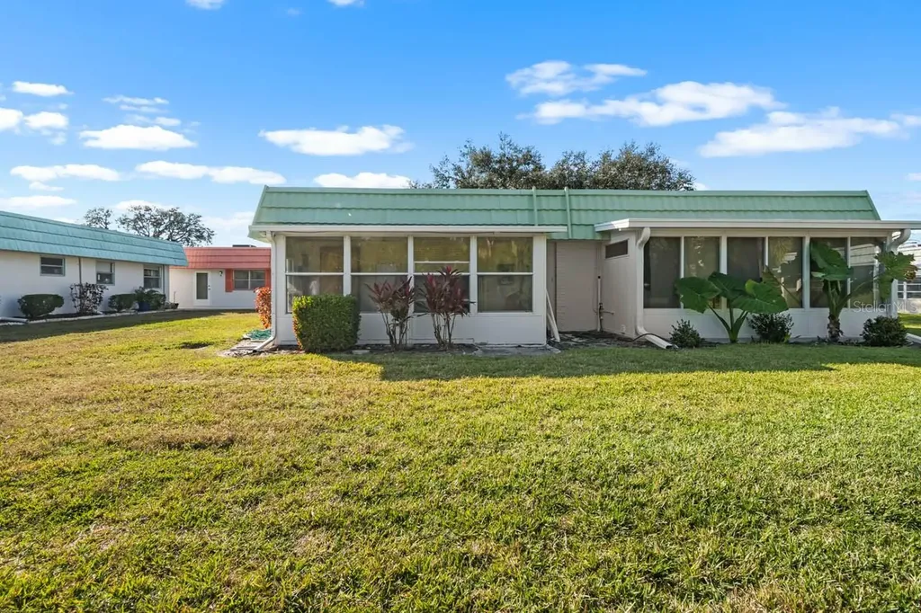 1802 Bedford Lane Sun City Center FL 33573