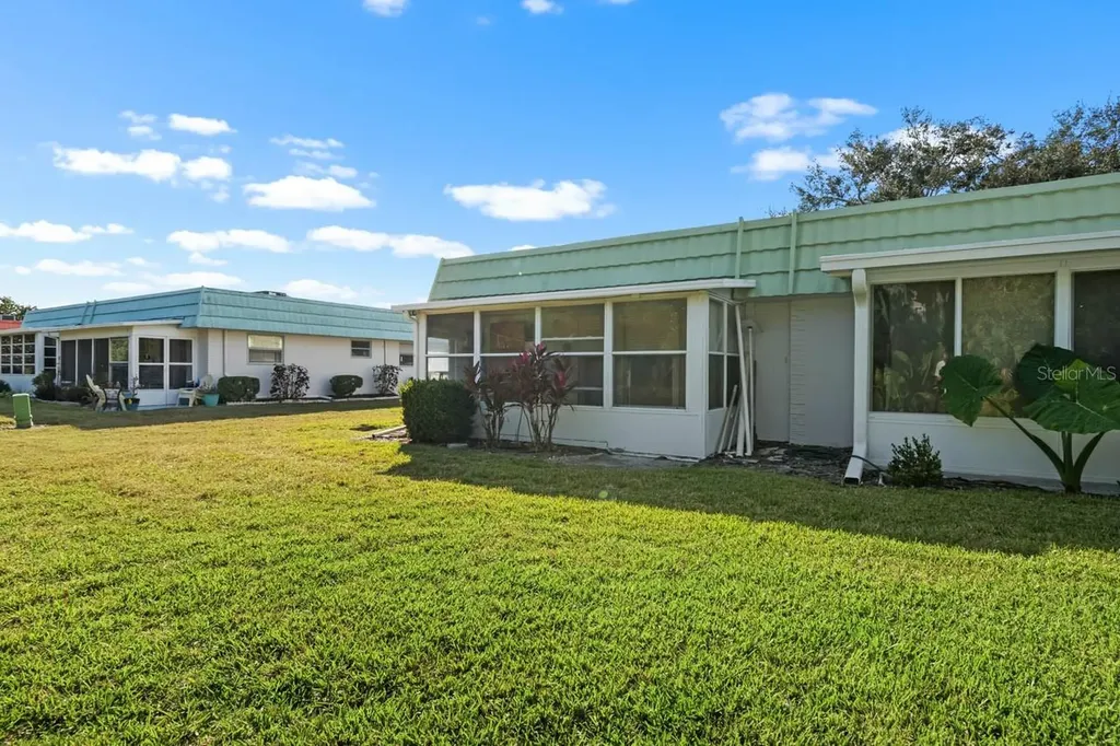 1802 Bedford Lane Sun City Center FL 33573
