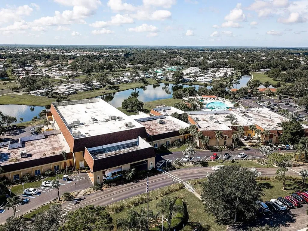 1802 Bedford Lane Sun City Center FL 33573