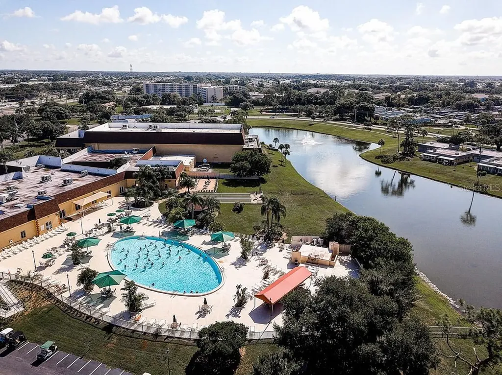 1802 Bedford Lane Sun City Center FL 33573
