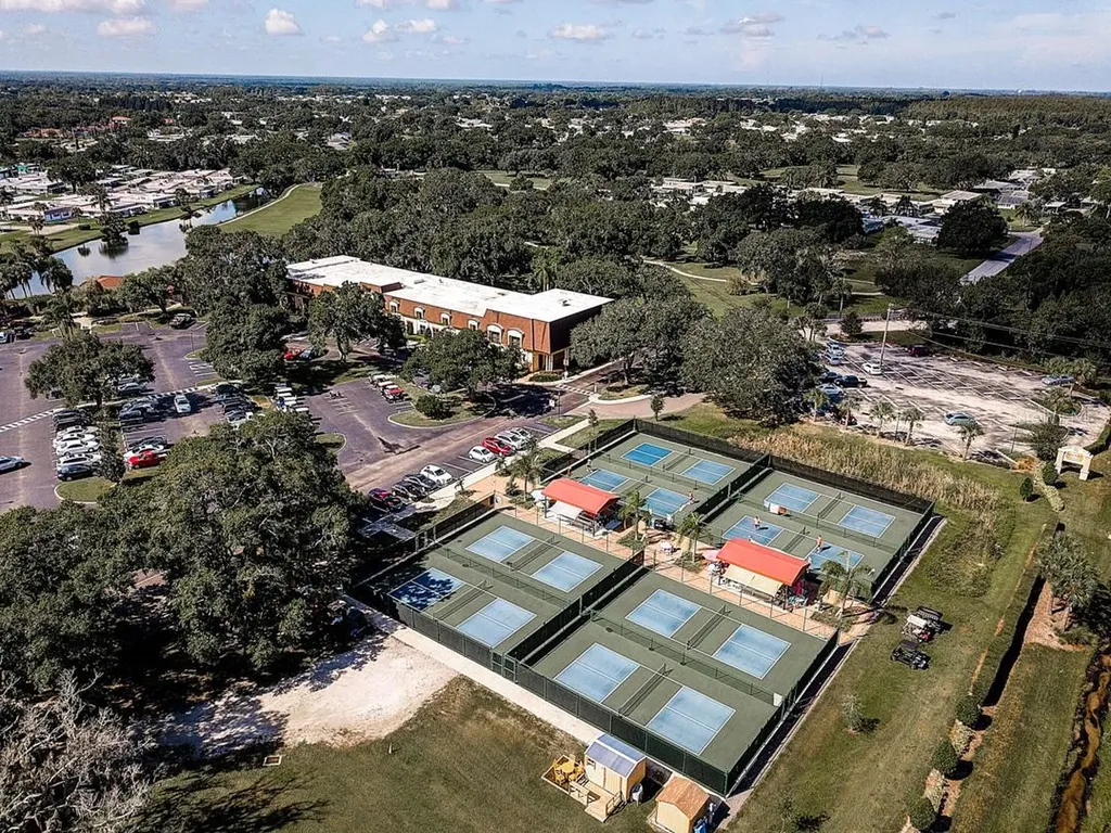 1802 Bedford Lane Sun City Center FL 33573