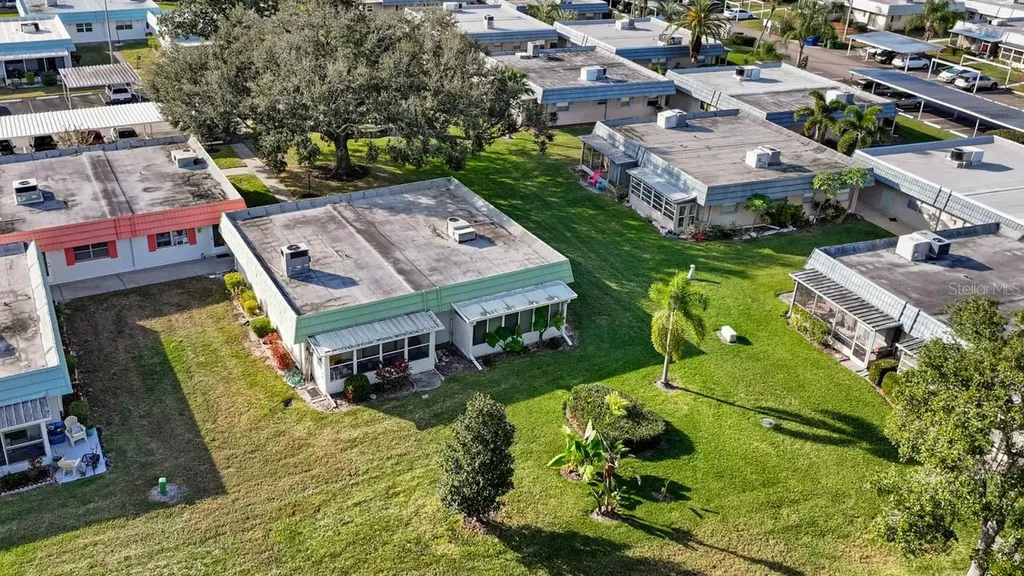 1802 Bedford Lane Sun City Center FL 33573
