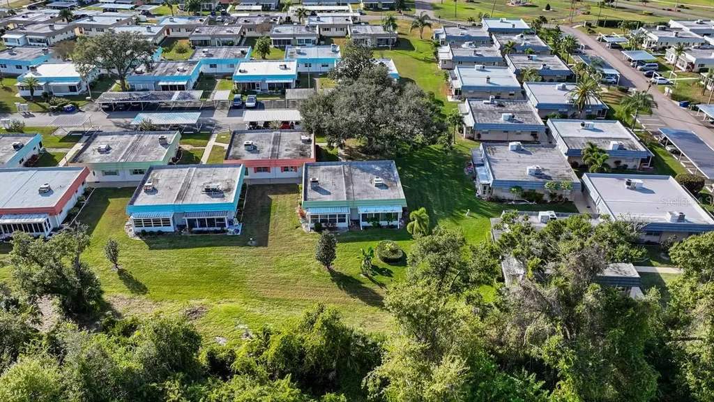1802 Bedford Lane Sun City Center FL 33573