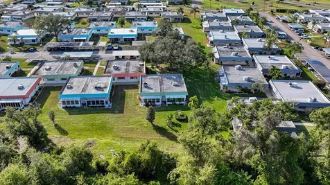 1802 Bedford Lane Sun City Center FL 33573