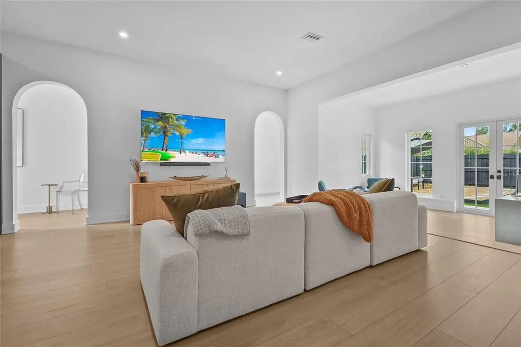 417 N Osprey Avenue Sarasota FL 34236