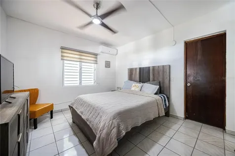 Bo. Tierras Nuevas Colinas Del Norte Manati PR 00674