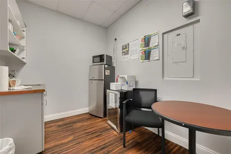 1033 W Bay Drive Largo FL 33770