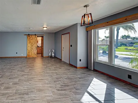 7 Old Trail Road Englewood FL 34223