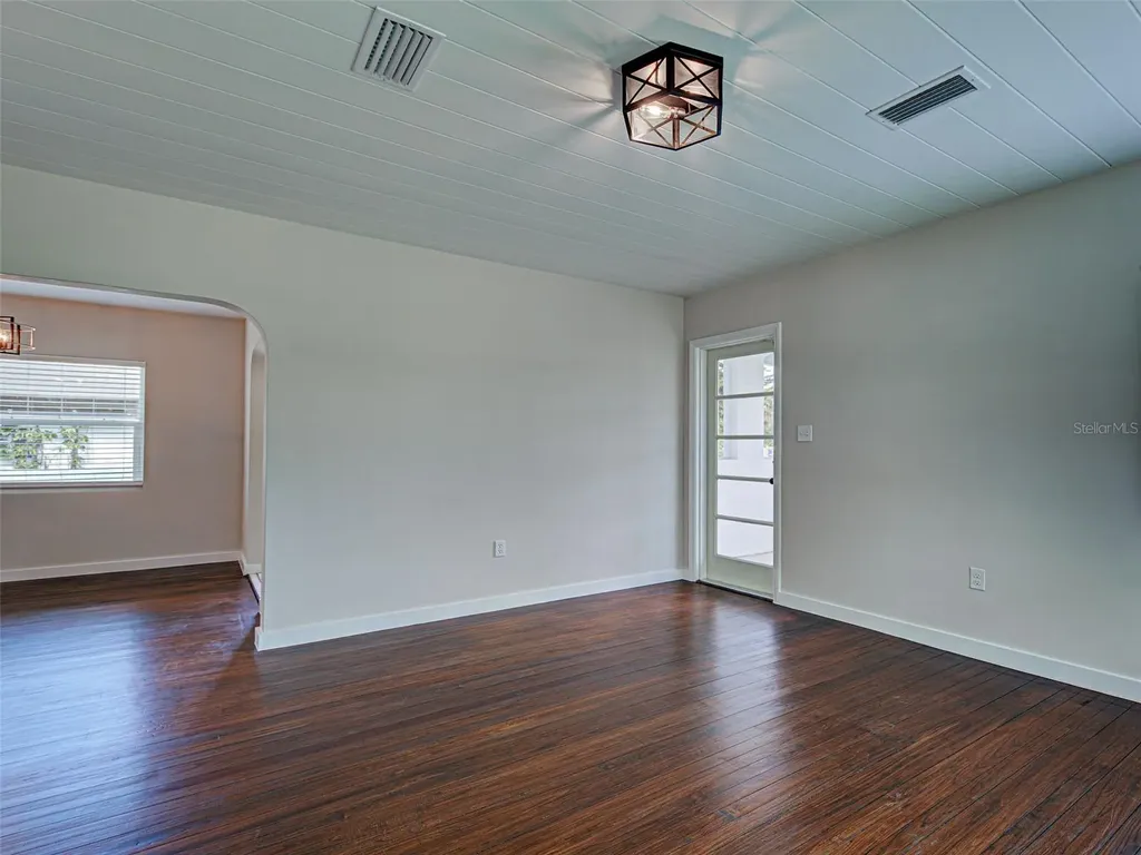 611 W Wentworth Street Englewood FL 34223