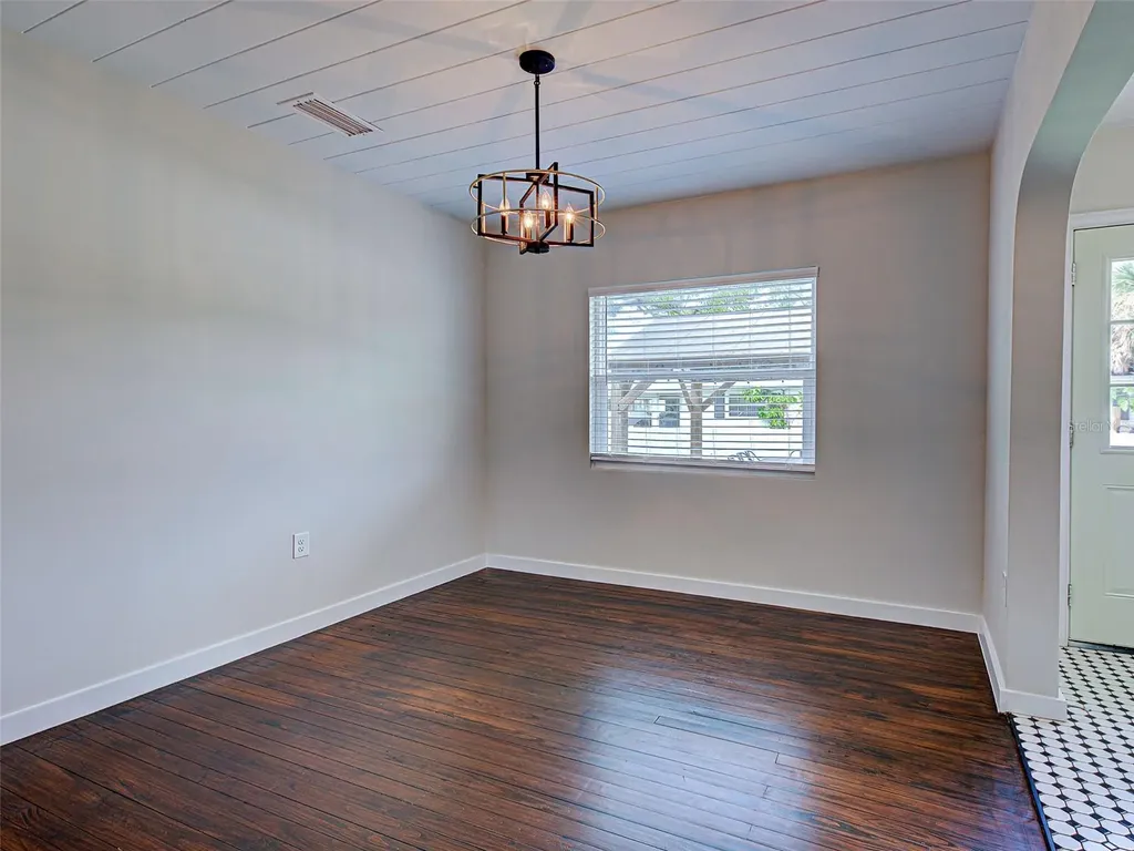 611 W Wentworth Street Englewood FL 34223