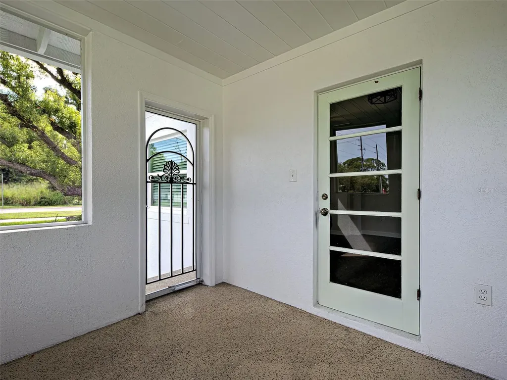 611 W Wentworth Street Englewood FL 34223