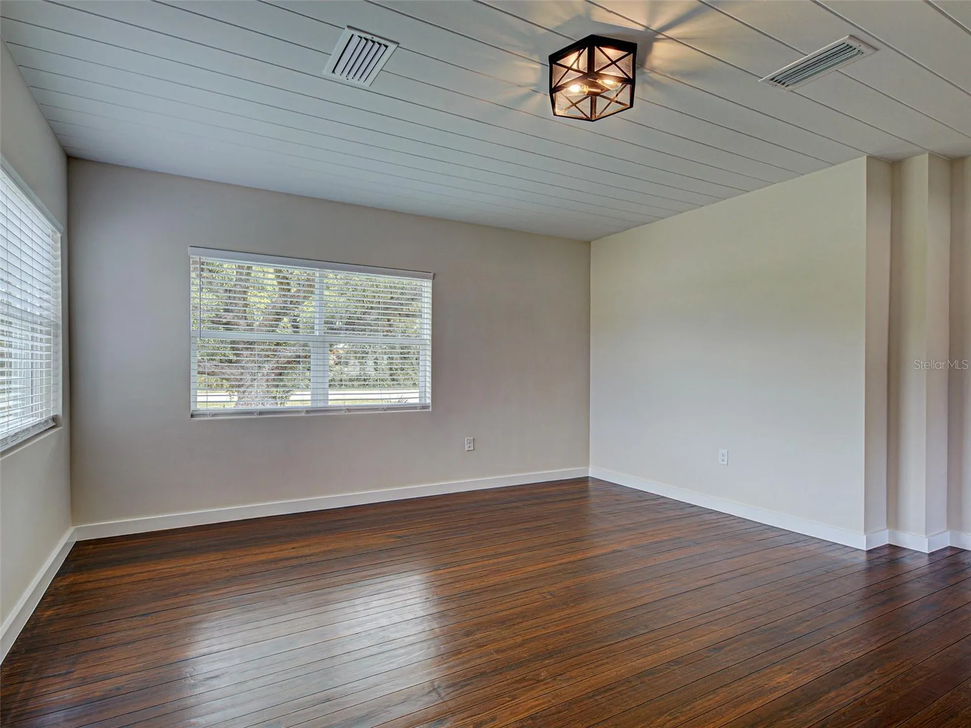 611 W Wentworth Street Englewood FL 34223