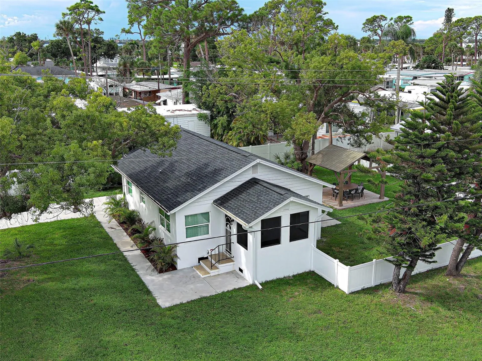 611 W Wentworth Street Englewood FL 34223