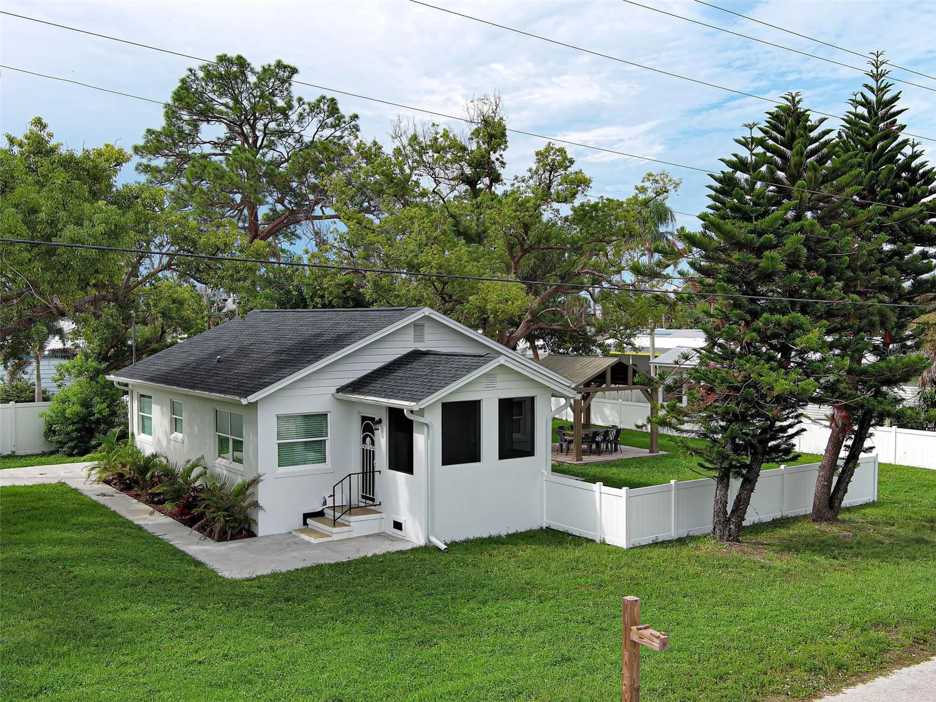 611 W Wentworth Street Englewood FL 34223