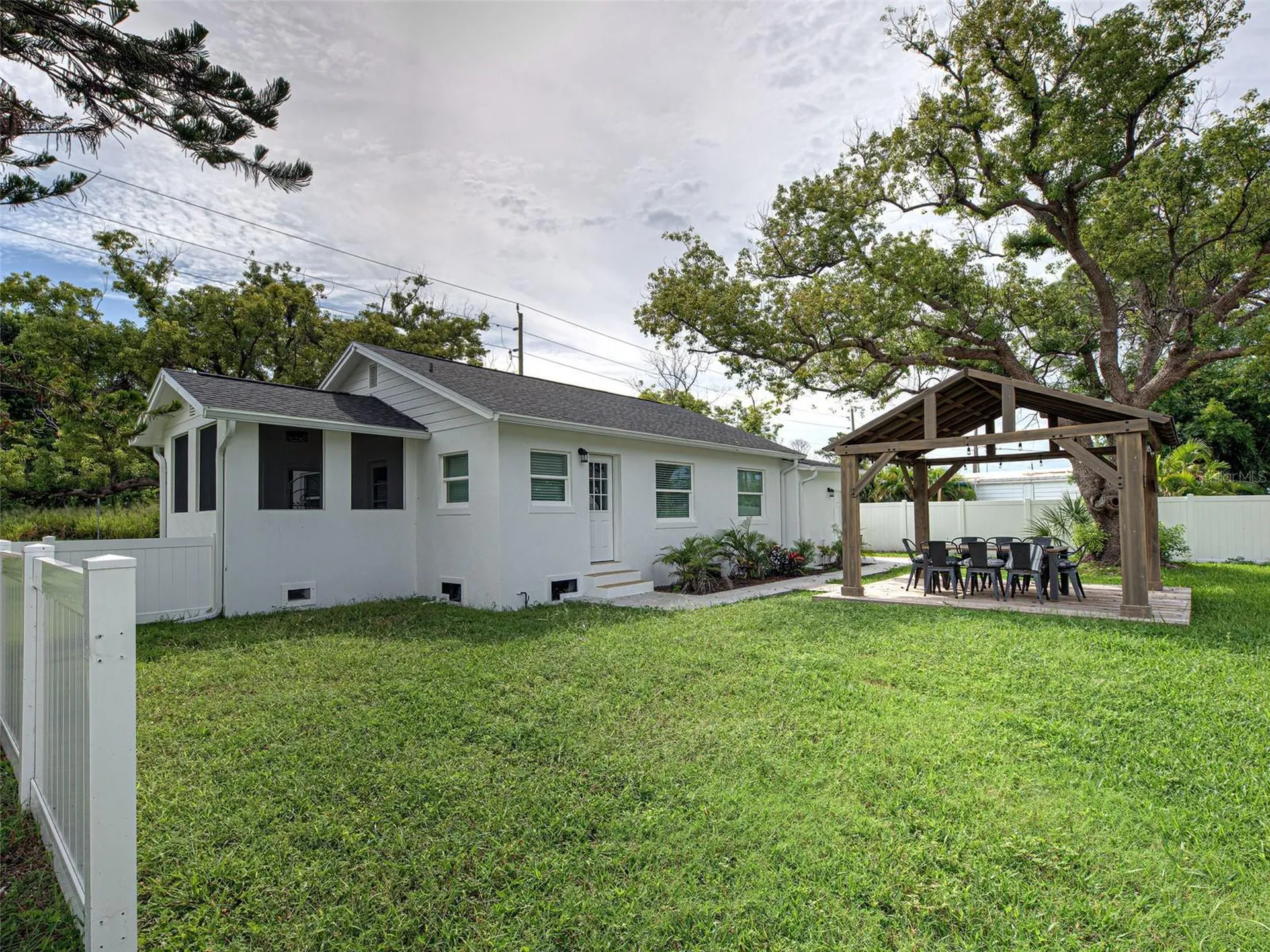 611 W Wentworth Street Englewood FL 34223