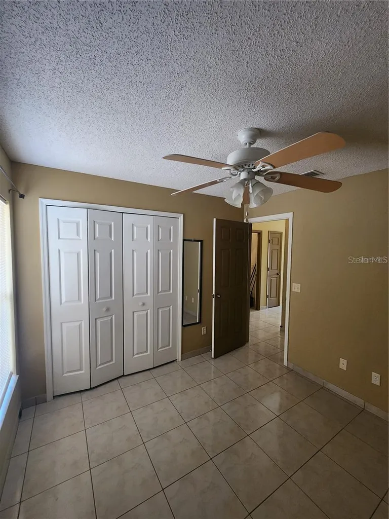 2483 Shelby Circle Kissimmee FL 34743