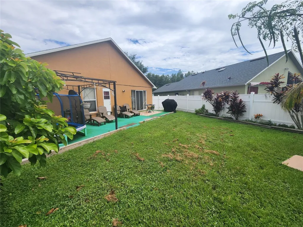 2483 Shelby Circle Kissimmee FL 34743