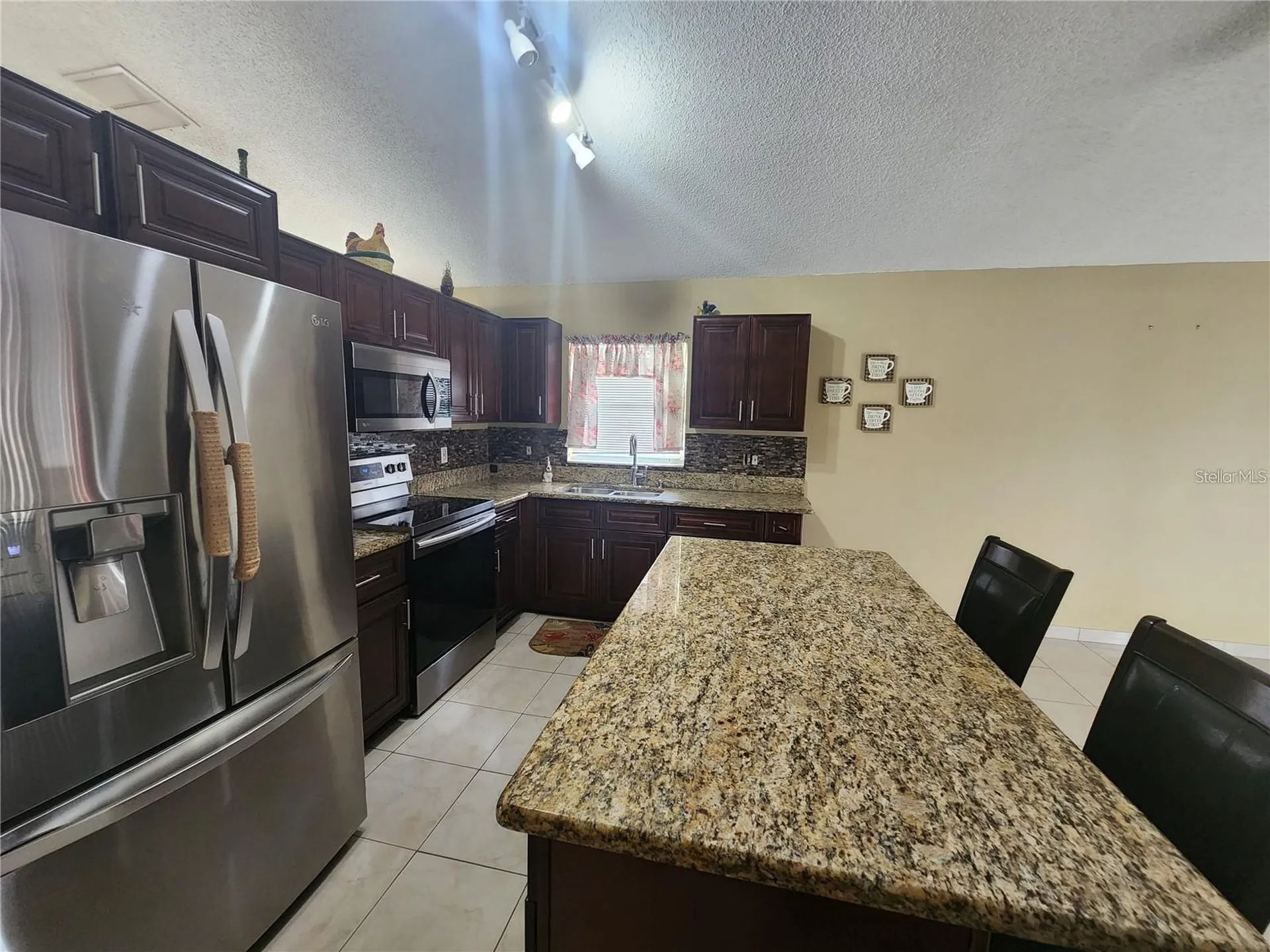2483 Shelby Circle Kissimmee FL 34743