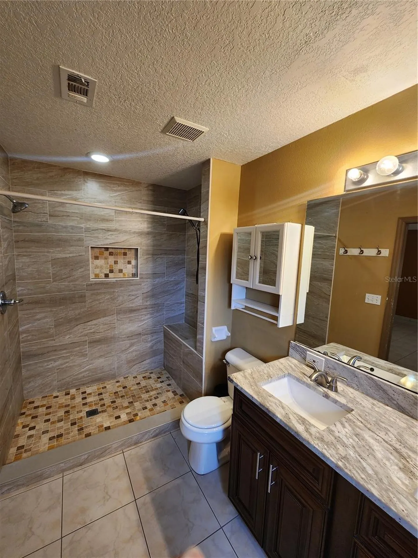 2483 Shelby Circle Kissimmee FL 34743
