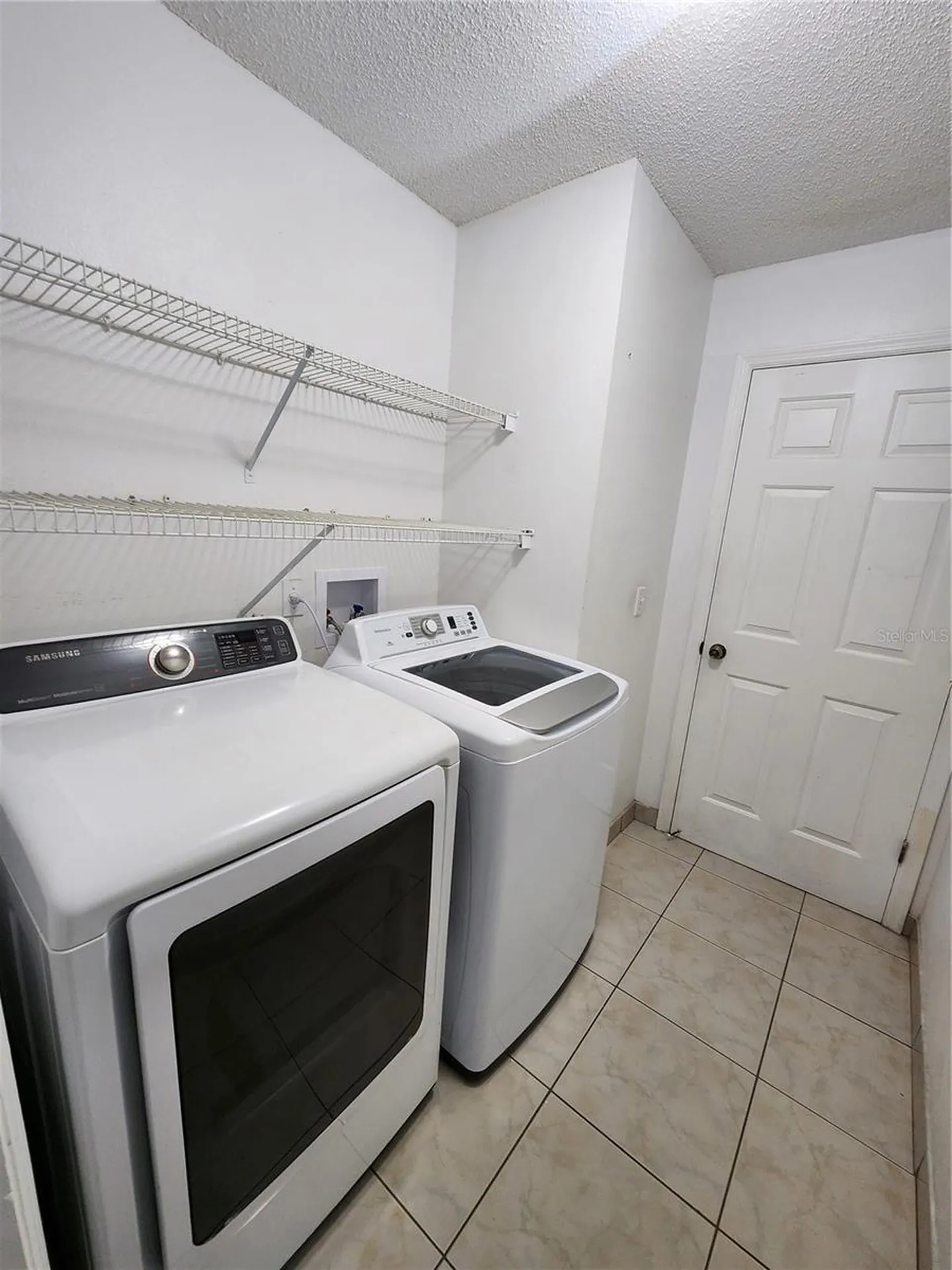 2483 Shelby Circle Kissimmee FL 34743