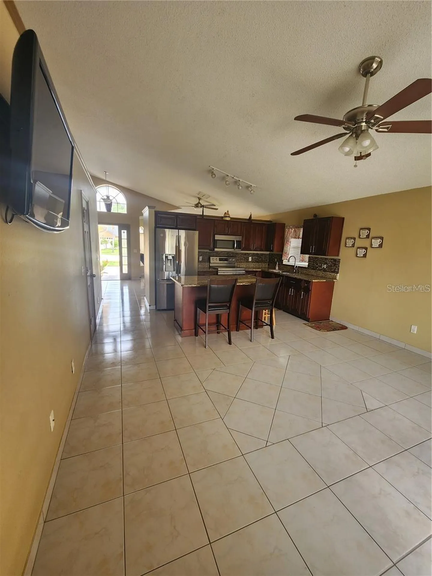 2483 Shelby Circle Kissimmee FL 34743