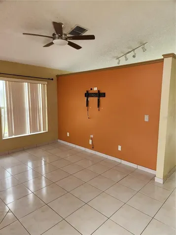 2483 Shelby Circle Kissimmee FL 34743