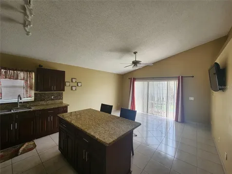2483 Shelby Circle Kissimmee FL 34743