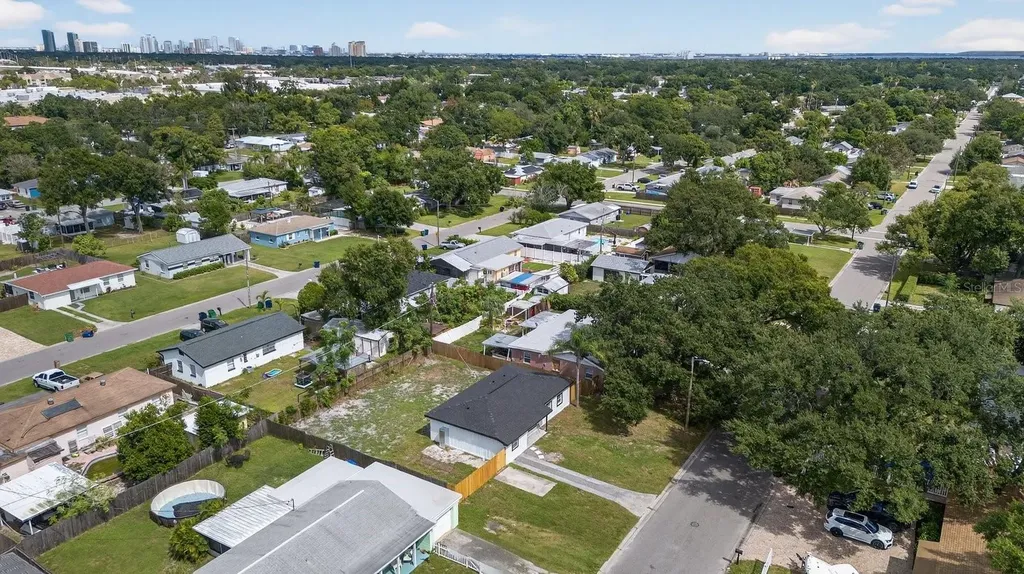 4009 W Wallace Avenue Tampa FL 33611