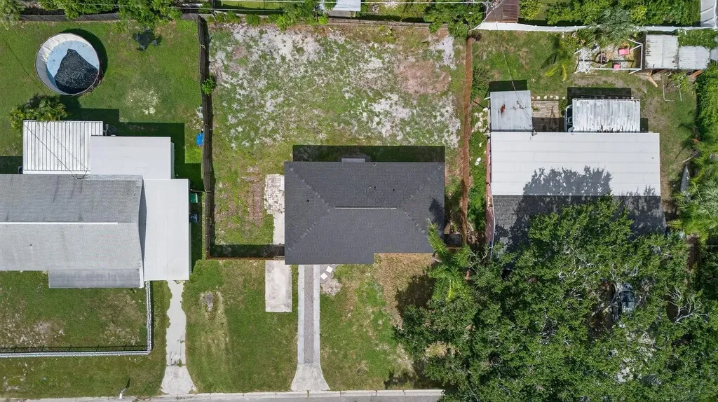 4009 W Wallace Avenue Tampa FL 33611
