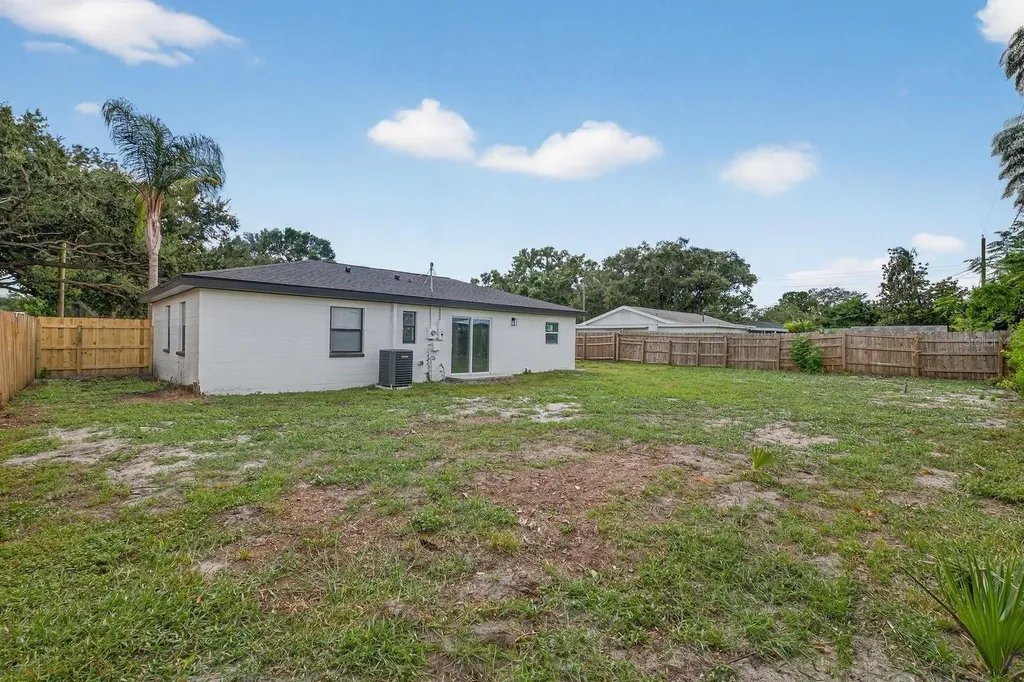 4009 W Wallace Avenue Tampa FL 33611