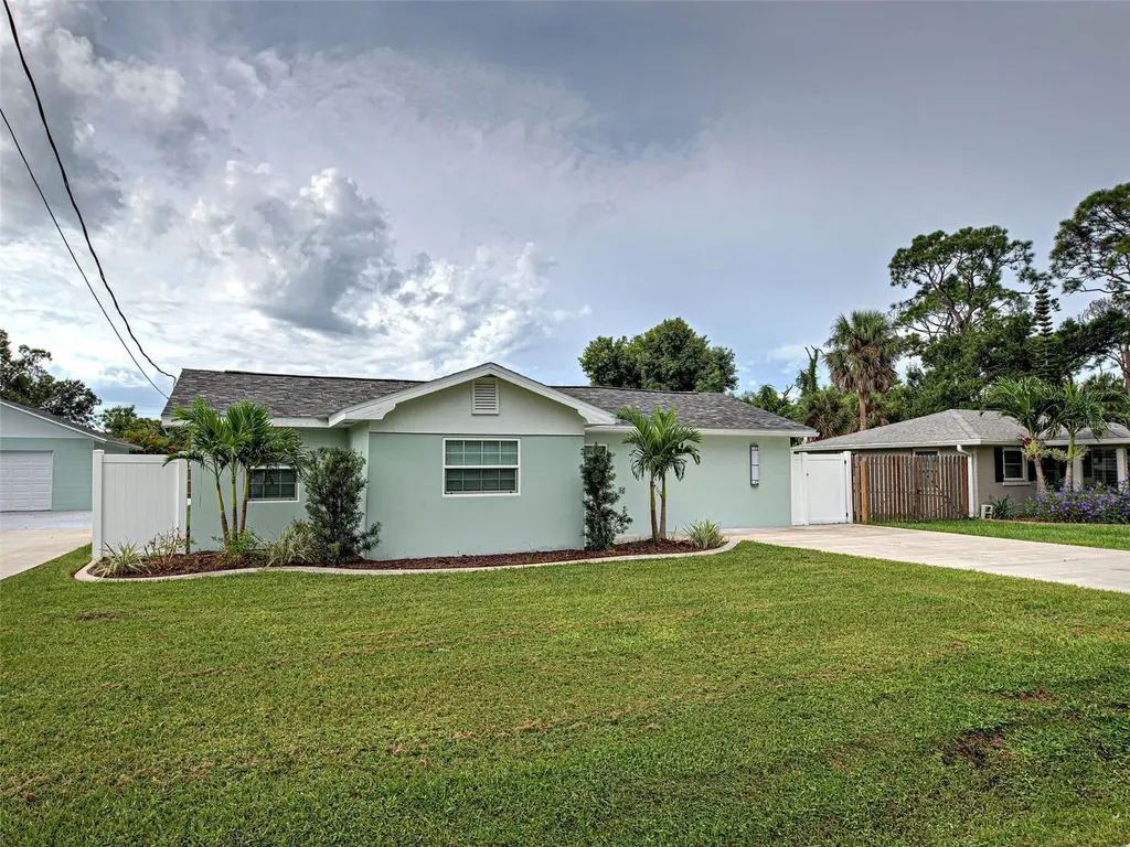 425 Yale Street Englewood FL 34223
