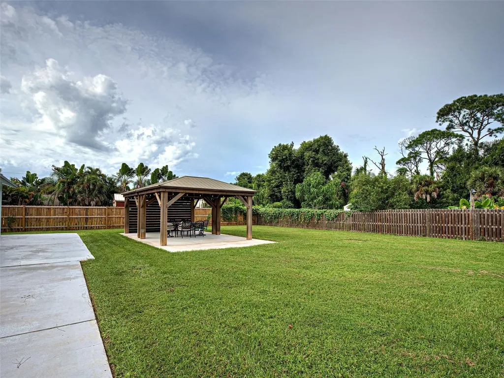 425 Yale Street Englewood FL 34223