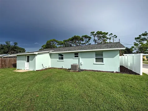 425 Yale Street Englewood FL 34223