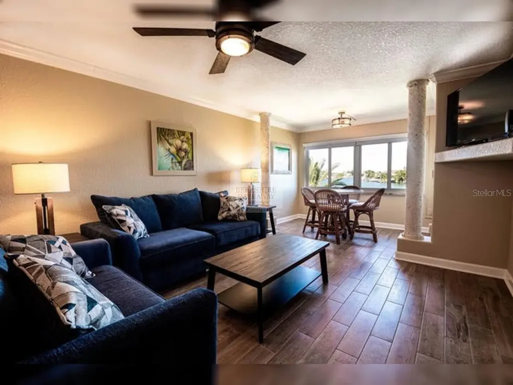 10265 Gulf Boulevard St Petersburg FL 33706