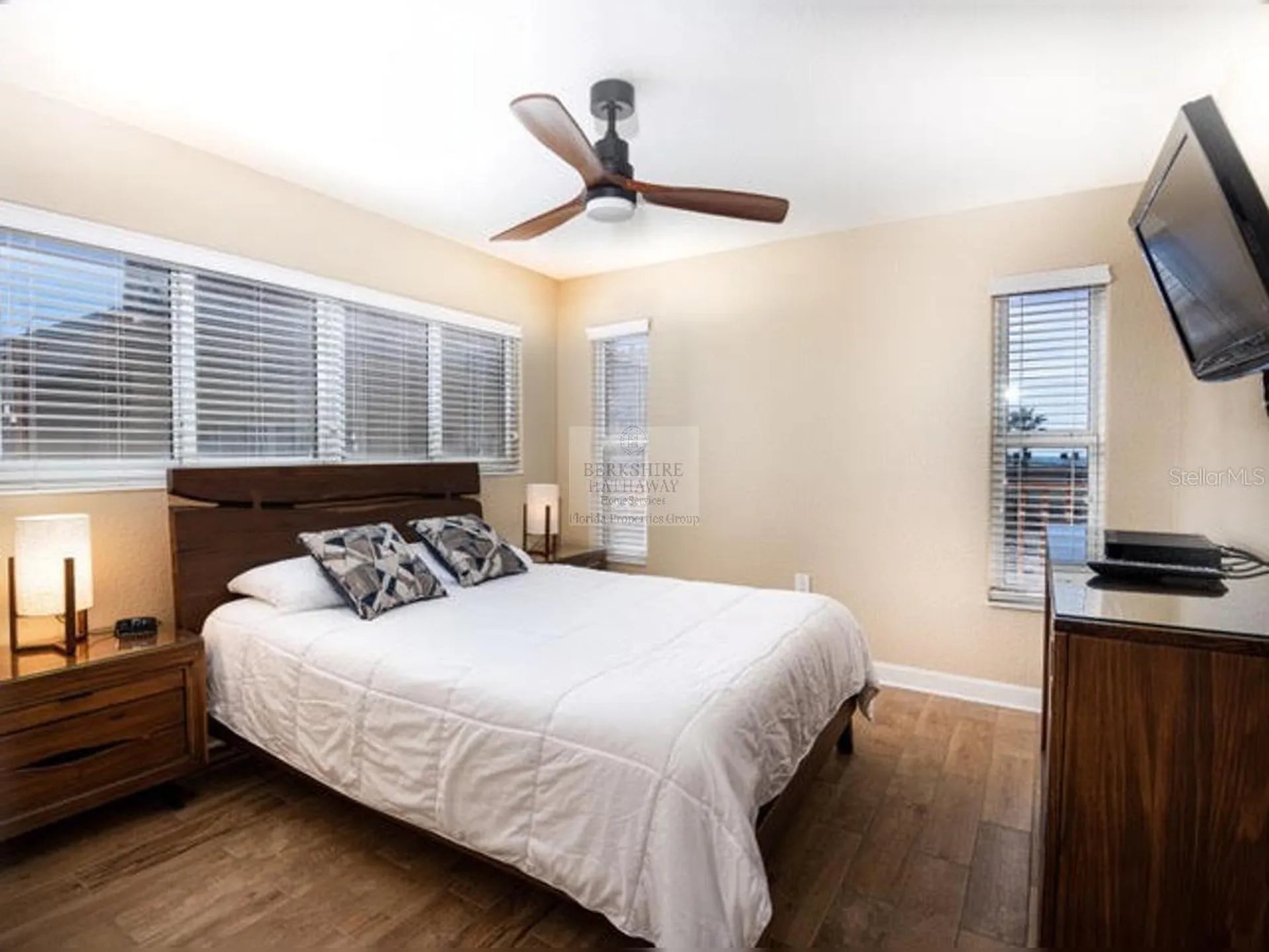 10265 Gulf Boulevard St Petersburg FL 33706