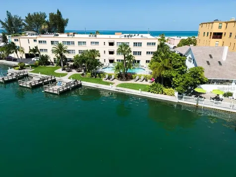 10265 Gulf Boulevard St Petersburg FL 33706