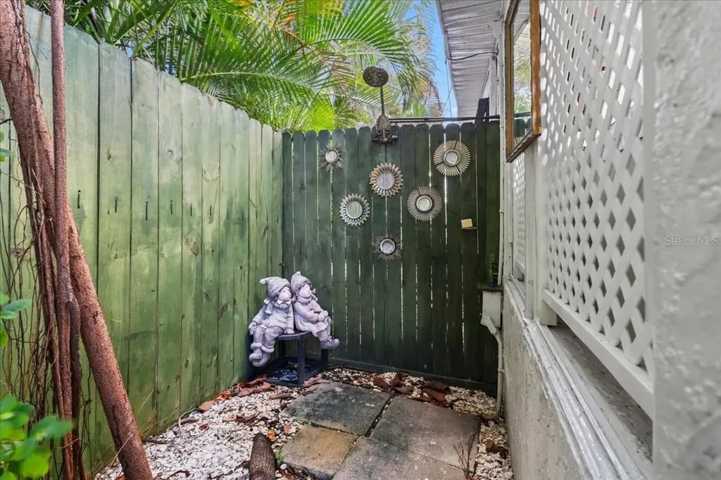 124 Leland SE Port Charlotte FL 33952