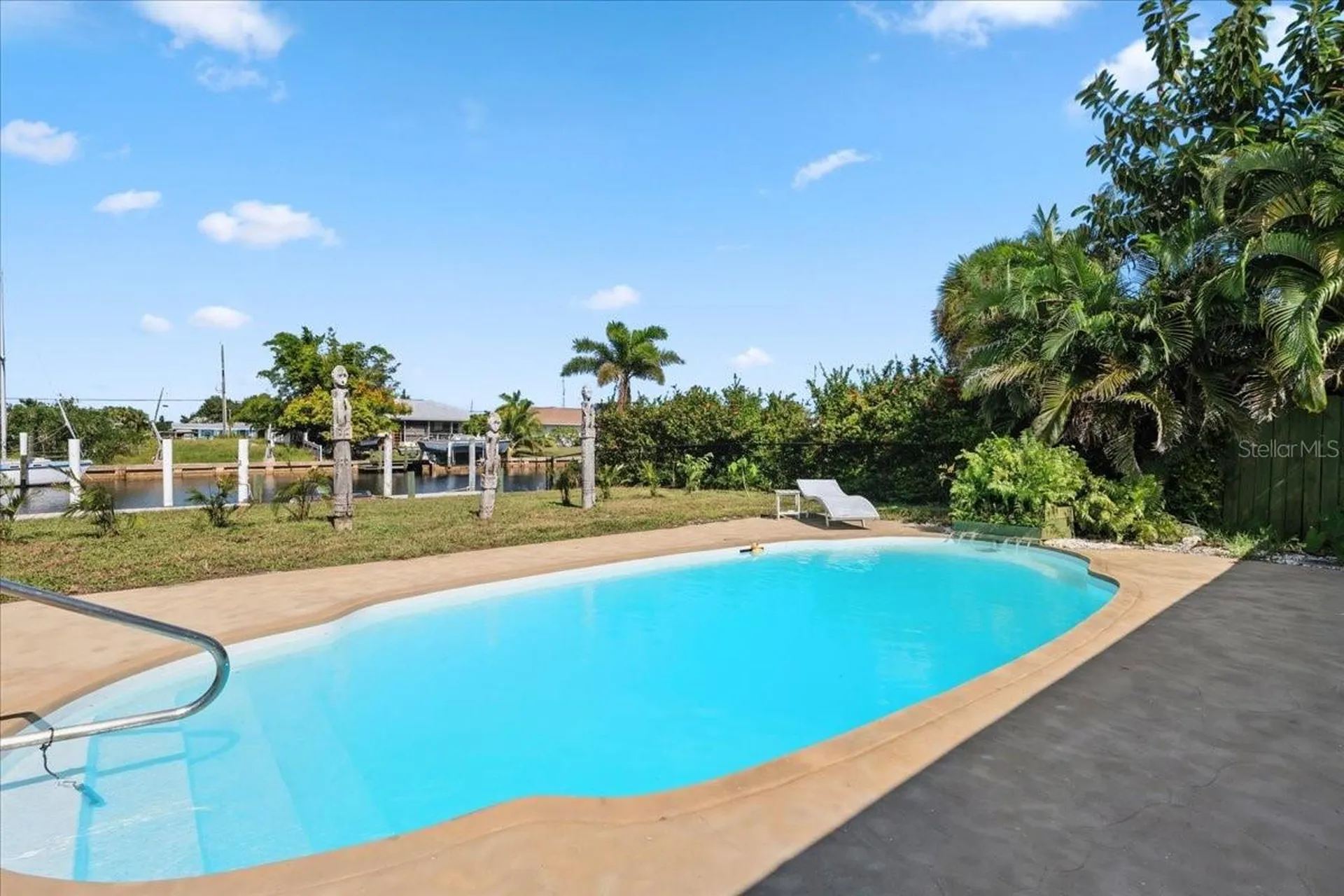 124 Leland SE Port Charlotte FL 33952
