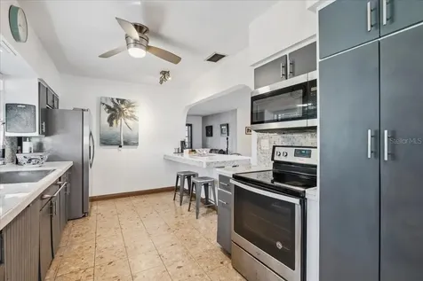 124 Leland SE Port Charlotte FL 33952