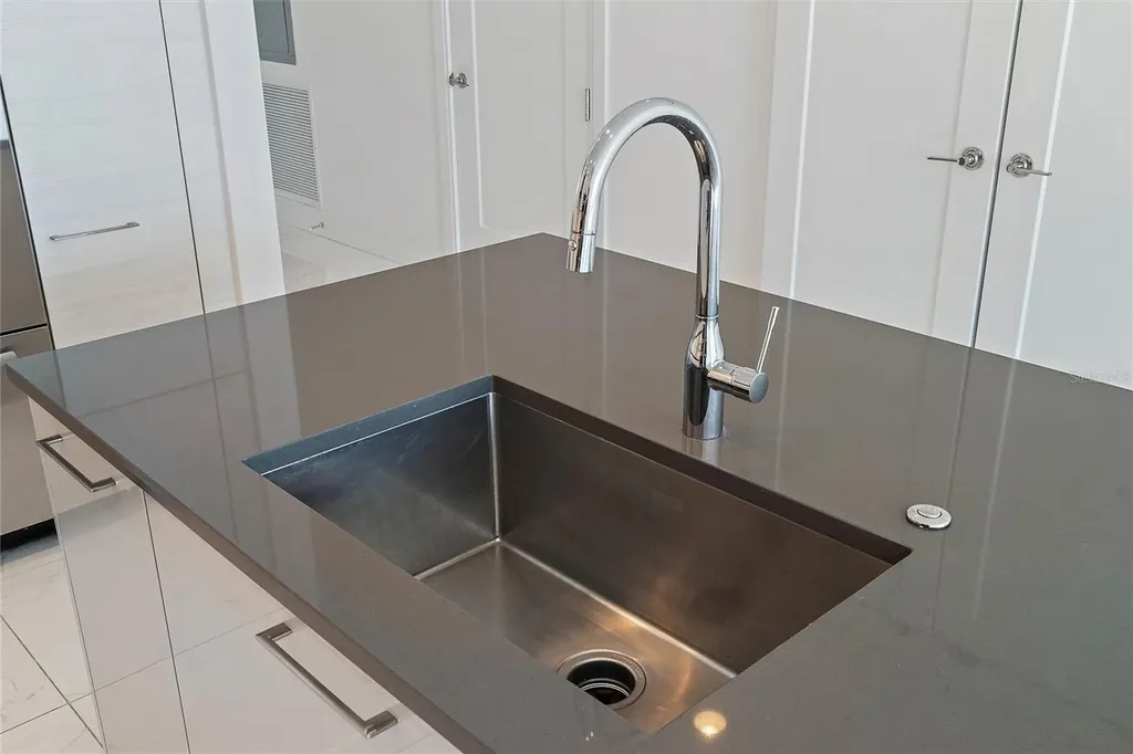 100 1st Avenue N St Petersburg FL 33701