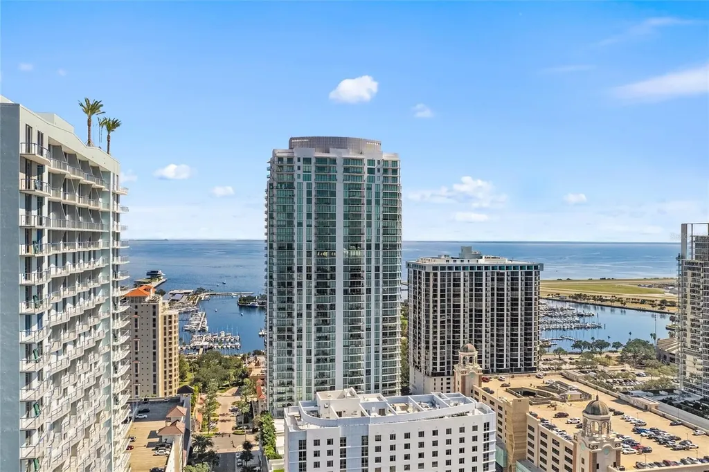 100 1st Avenue N St Petersburg FL 33701