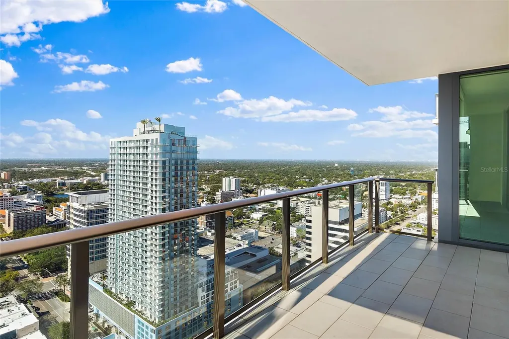 100 1st Avenue N St Petersburg FL 33701